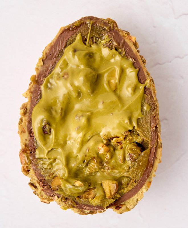 THE PISTACHIO EASTER EGG